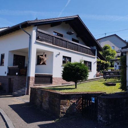 Ferienwohnung Pia Mettlach Bagian luar foto