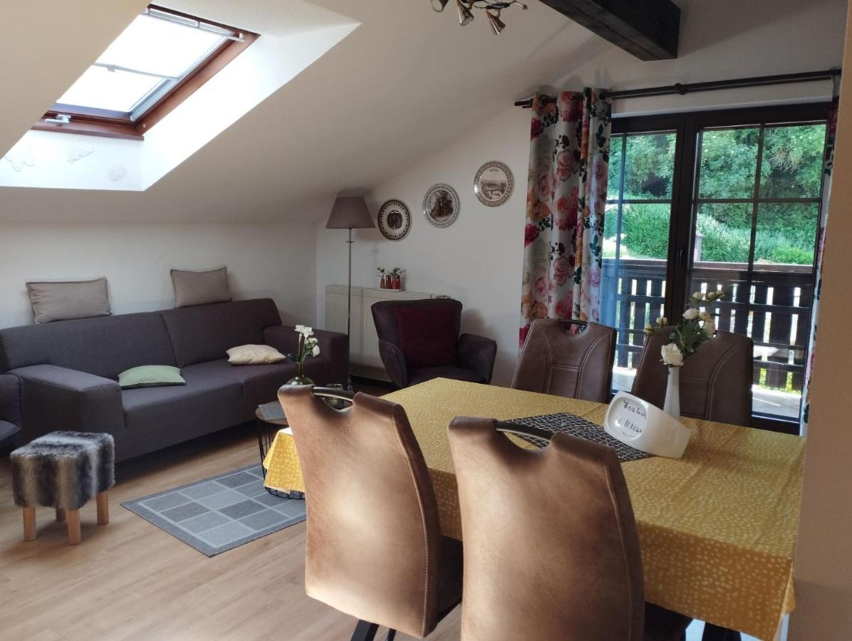 Ferienwohnung Pia Mettlach Bagian luar foto