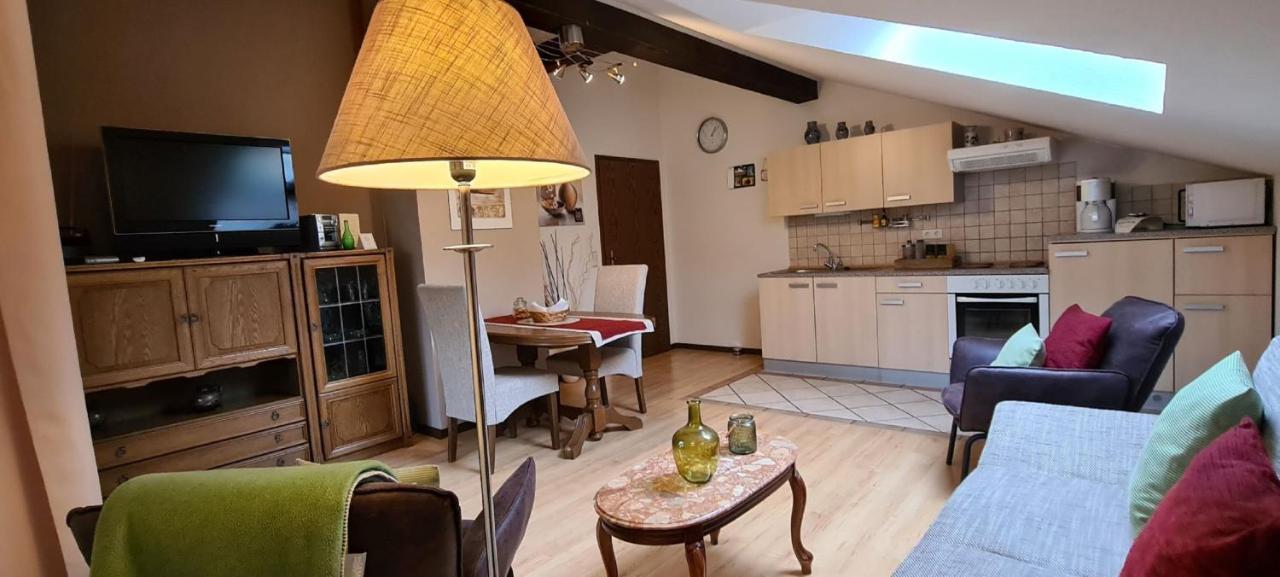 Ferienwohnung Pia Mettlach Bagian luar foto