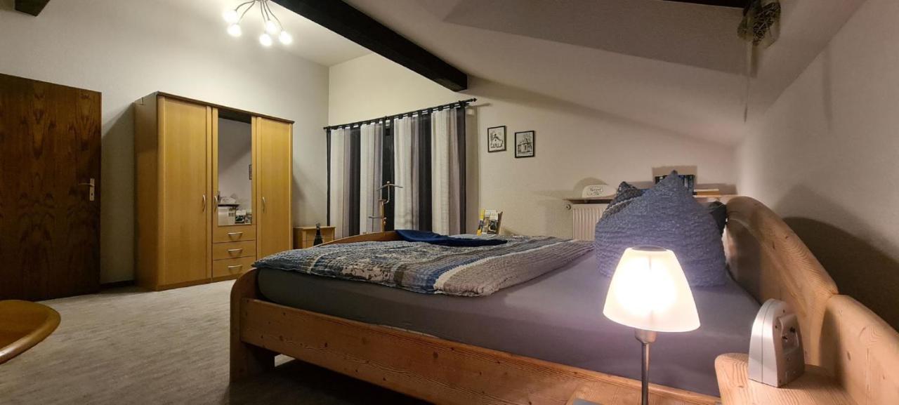 Ferienwohnung Pia Mettlach Bagian luar foto